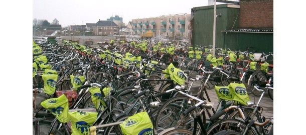 fietsen bij station